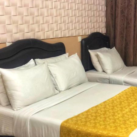 Brize Inn Hulhumale Esterno foto