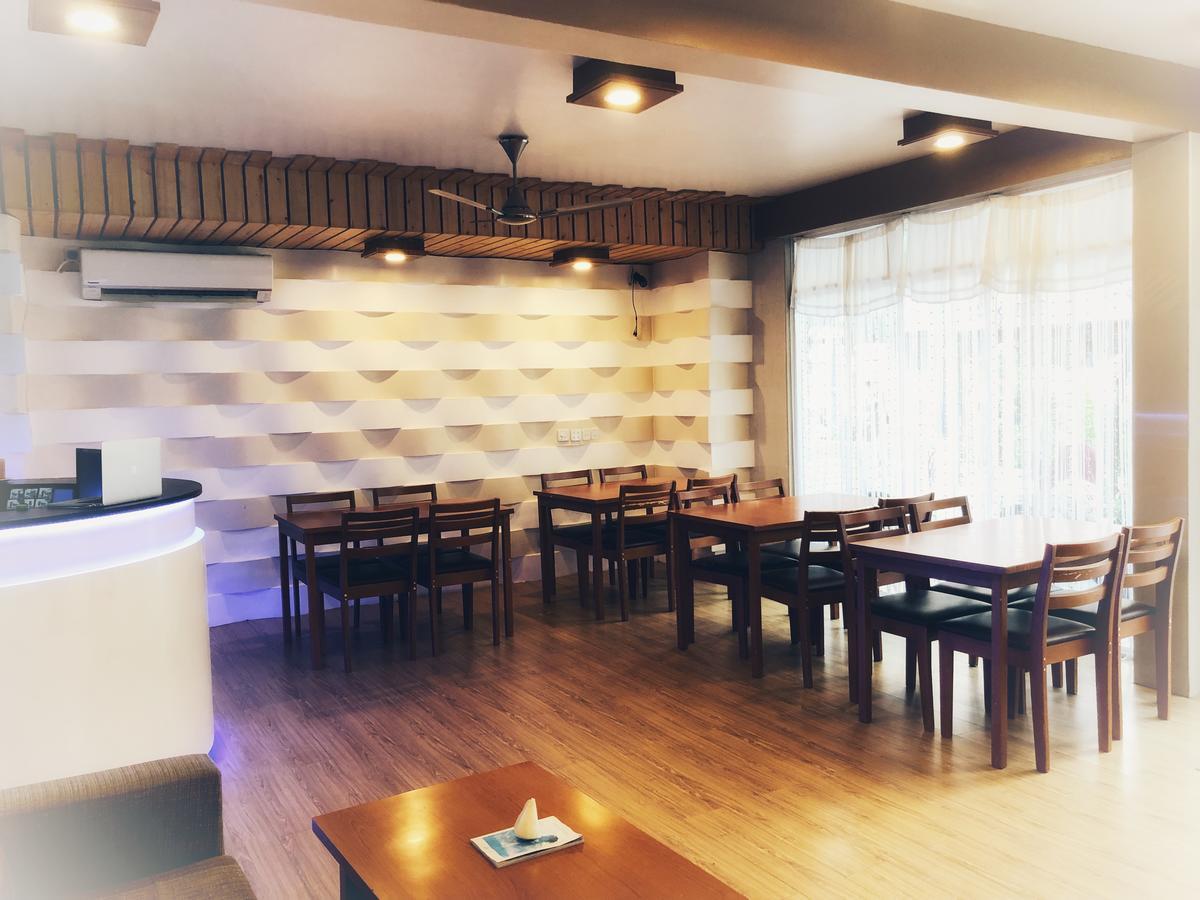 Brize Inn Hulhumale Esterno foto